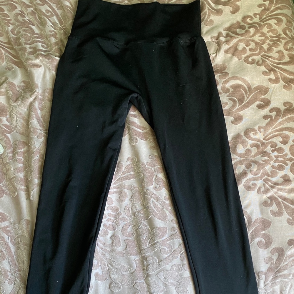 Classic black leggings